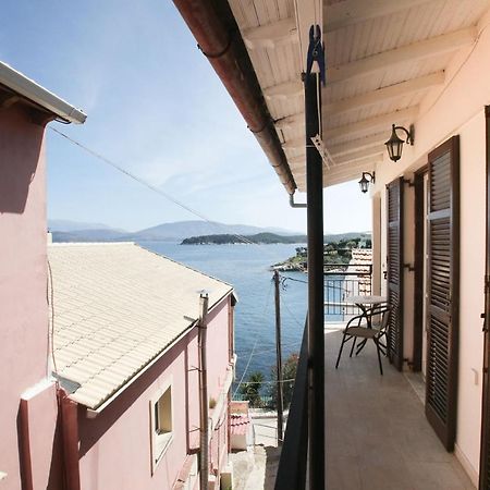 Gabriela'S Seaside House Vila Kassiopi Exterior foto