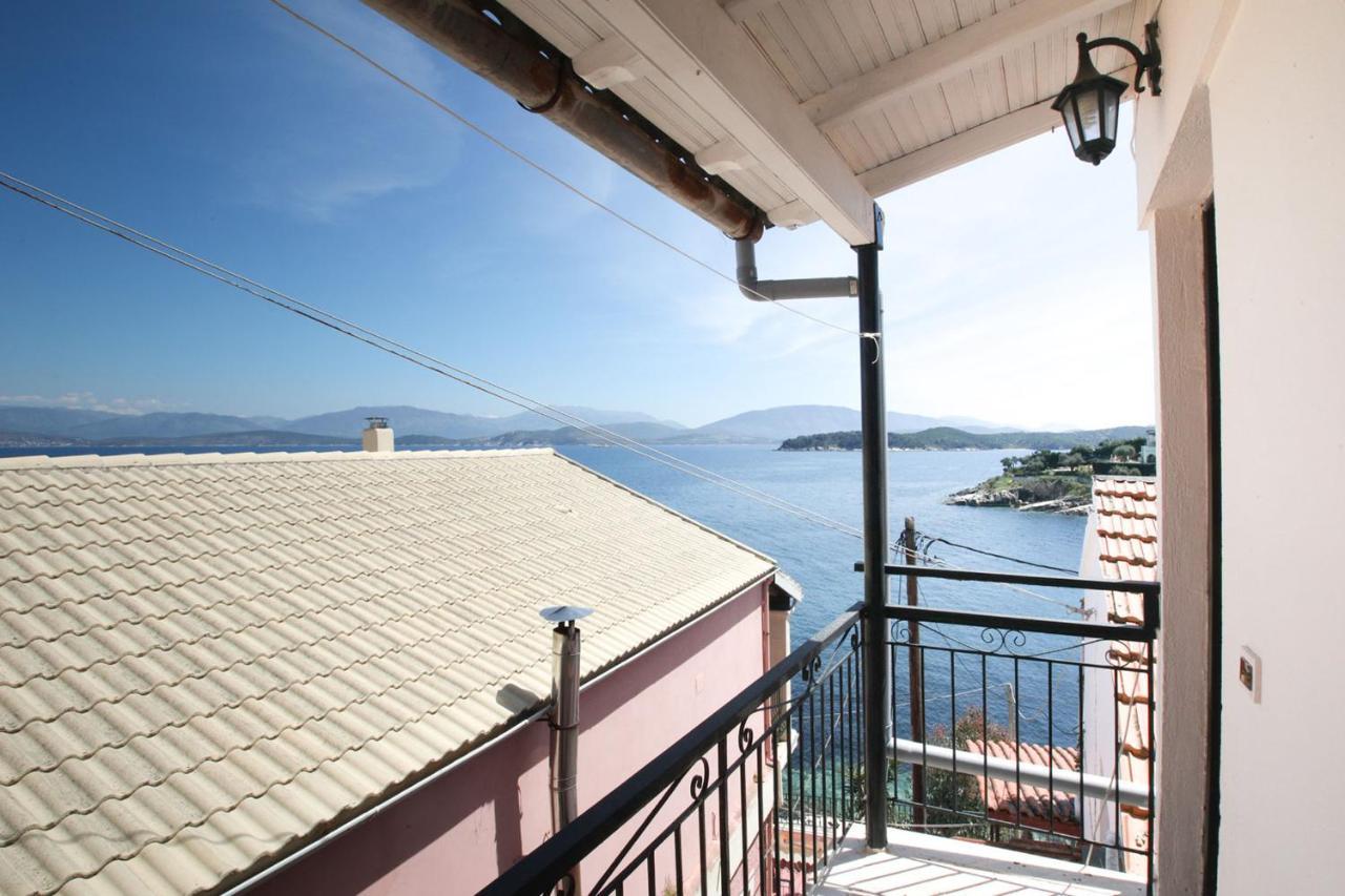 Gabriela'S Seaside House Vila Kassiopi Exterior foto